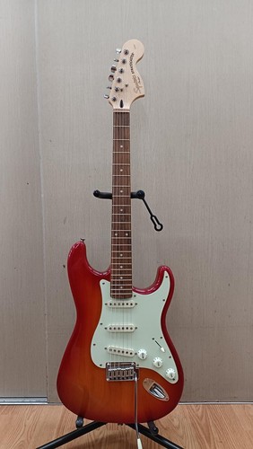 Guitare électrique squier - guitare,
