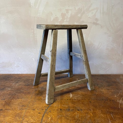 Tabouret bois ancien style - tabouret,