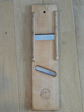 vintage RAPE en BOIS à CHOUX