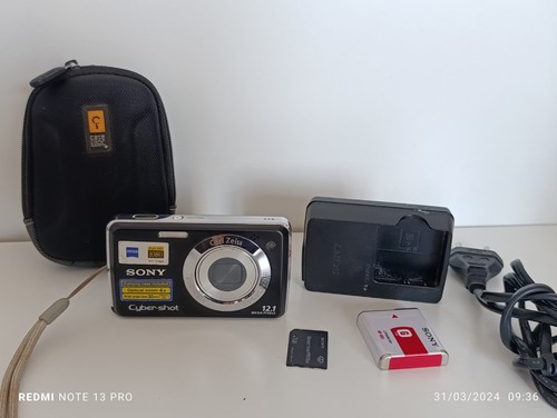Appareil photo numérique 12,1