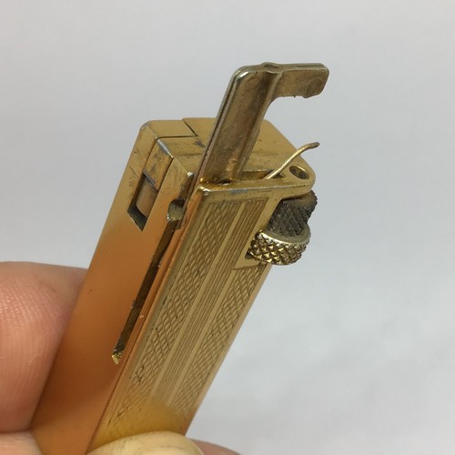 Briquet ancien essence dame