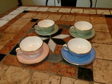 Service de 4 tasses a thé ou café en faience couleurs  Villeroy et Boch + kdo