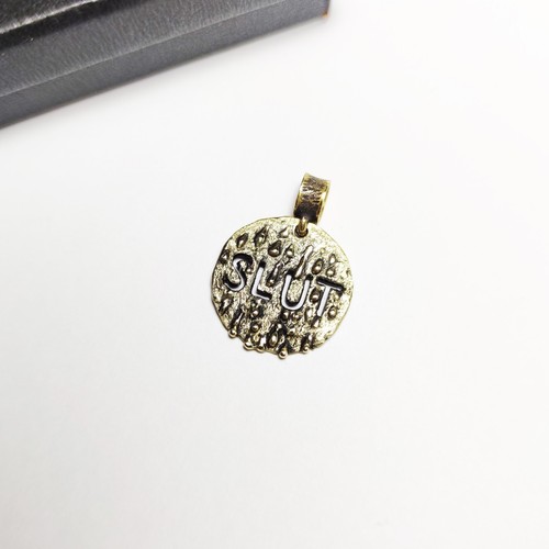 Pendentifs bijoux pour - 18+,