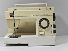 Machine À Coudre Toyota Modèle 8600 - Non Testée, Utilisée, 220-240V