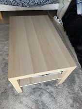 Table basse de salon de la marque IKEA en bois