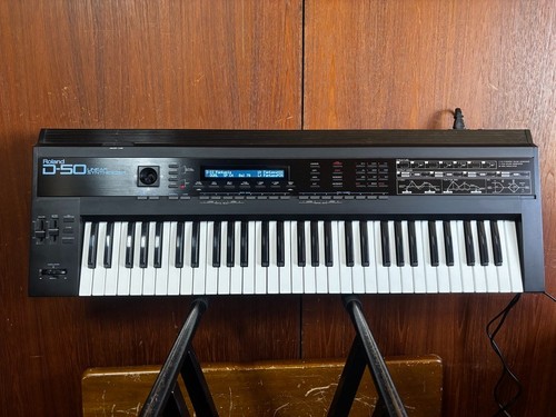 Synthétiseur linéaire roland - synthétiseur,