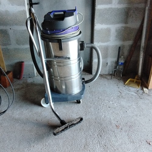 Aspirateur moteurs eau et - aspirateur,