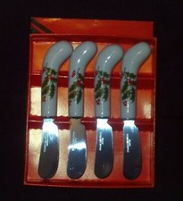Christmas/Holiday Canape Knives Set of 4 Mistletoe Decor