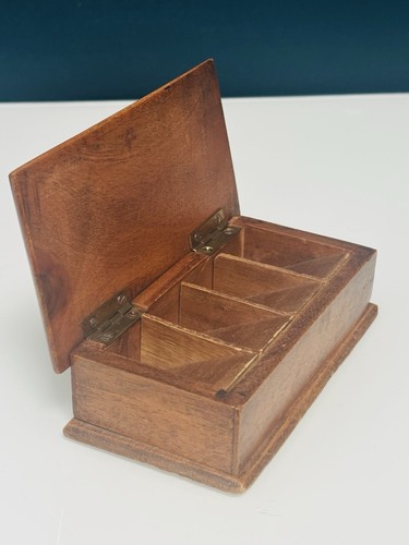 Boîte timbres ancienne en - à,