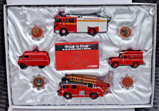 Hampshire Fire Rescue CC99152 Corgi CORGI Set Service Vehicle Badge  Boxed