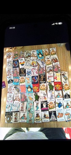 Lot pins disneyland paris - pins,