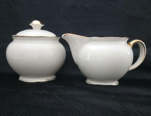 Ensemble pot lait sucrier - lait,