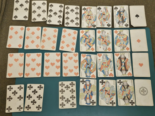 Jeu cartes 1900 belote