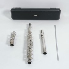 YAMAHA YFL221 Student Flute