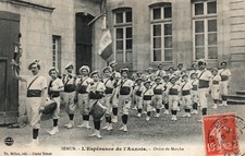 Old postcard 21 - SEMUR (Côte d'Or) - L'Espérance de l'Auxois - Order of March