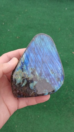 Labradorite forme libre - en,