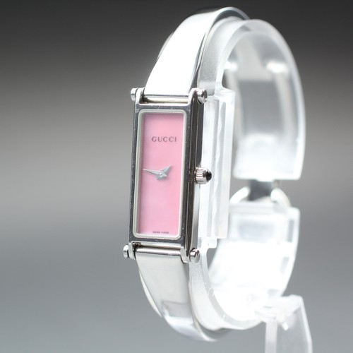 Presque comme neuve montre - comme, neuve]