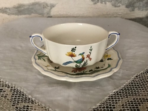 Tasse sous - tasse, sous-tasse