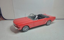 WELLY 1/18 FORD MUSTANG 1/2