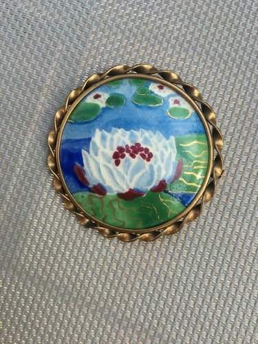 Broche ancienne porcelaine