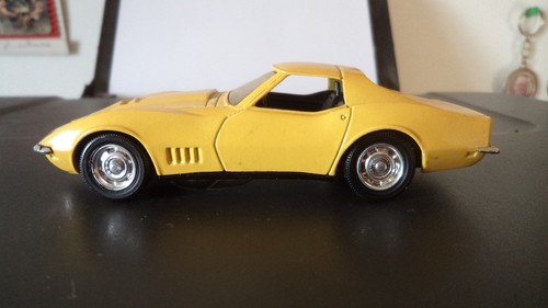 Miniature chevrolet corvette - miniature,