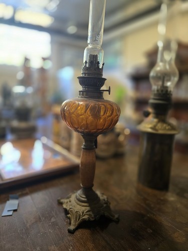 Lampe huile ancienne - à,
