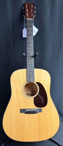 Martin dreadnought - d-18,