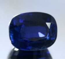 CERTIFIÉ 10,50 ct Saphir bleu