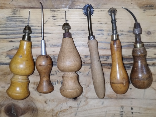 Outils ancien pour cuir - outils,
