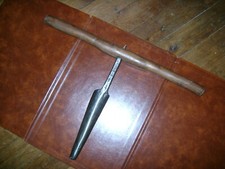 Outil Ancien ,Tonnelier, bondonnière , forgé main 40 cm, manche Fruitier 58 cm