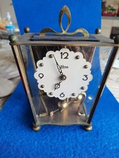 Horloge 400 jours Flora à restaurer.