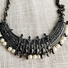 Collier Ethnique Métal Argenté Perles Blanches Collier Ras De Cou Pendentif