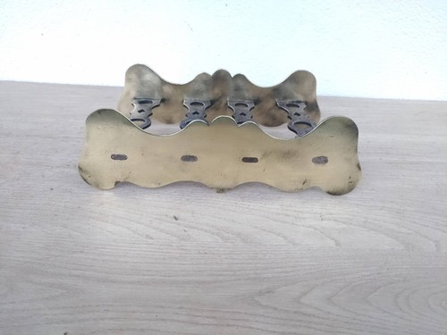 Fer repasser porte - a,