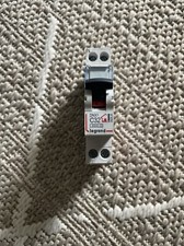 Disjoncteur LEGRAND C32  4500 vis 06022