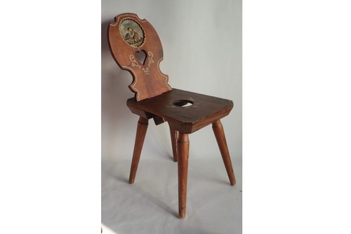 Ancienne chaise pour enfant - chaise,