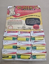 Vintage Lure Store Display "Di Teck To Locator" with 9 Items. for Fishing Rod