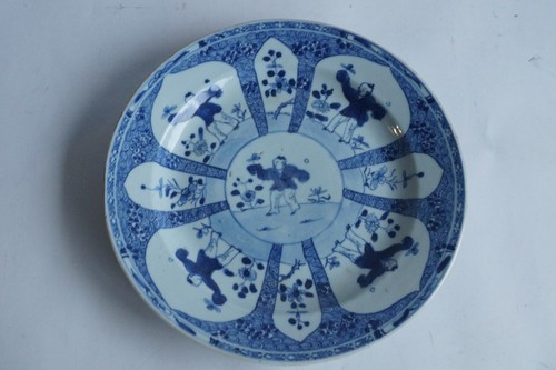 Assiette porcelaine bleu blanc