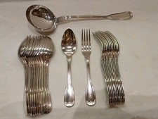 Ménagère en métal argenté