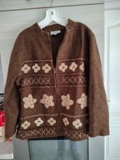 Veste laine bouillie brodee