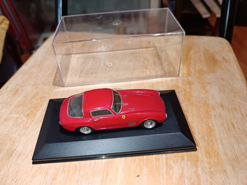 Miniature ferrari top - miniature, 1/43