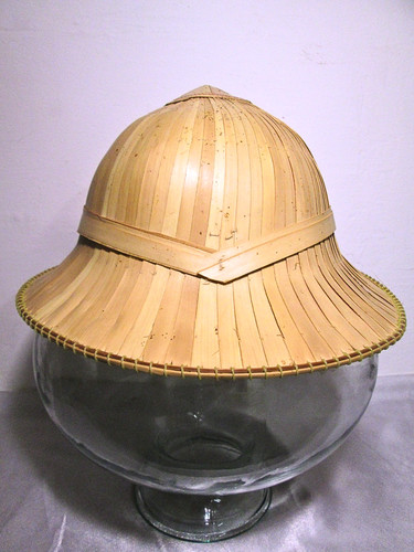 Chapeau asiatique forme casque - forme,
