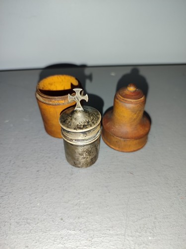 Ancienne ampoule huile - à,