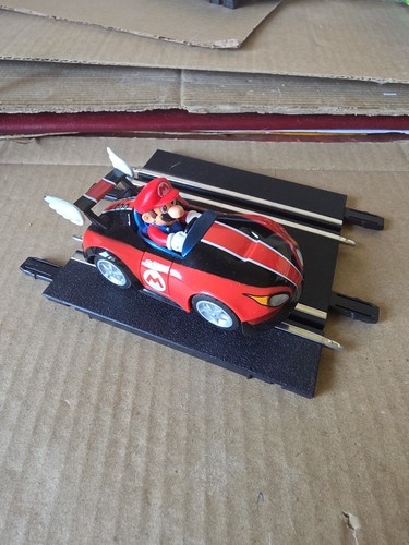 Voiture carrera mario - go,
