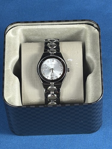 Kim rogers woman quartz - kim,