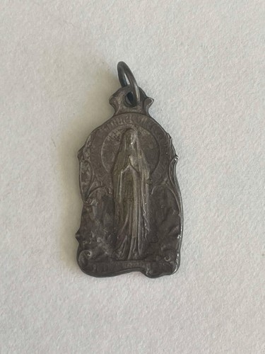 Ancienne medaille religieuse - ancienne,