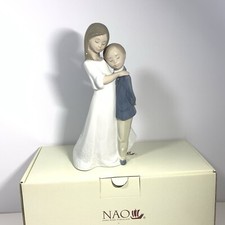 NAO by LLADRO Sisterly Love Figurine #1568 Siblings Children Hug Porcelain 8.5"