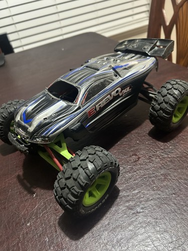 Traxxas mini revo 16 - revo, vxl