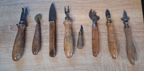 Lot outils anciens cordonnerie - anciens,