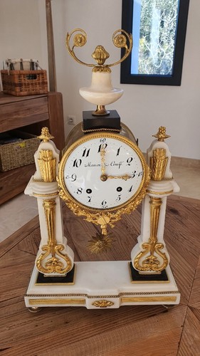 Superbe pendule portique - /, à