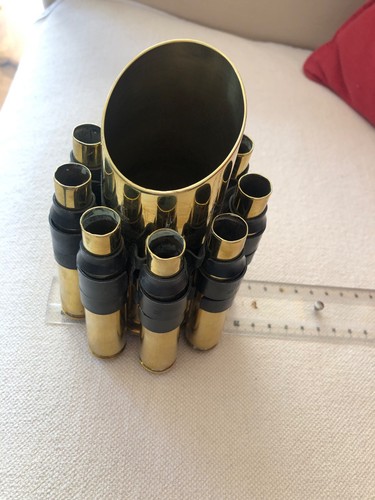 Militaria pot crayons avec - à,